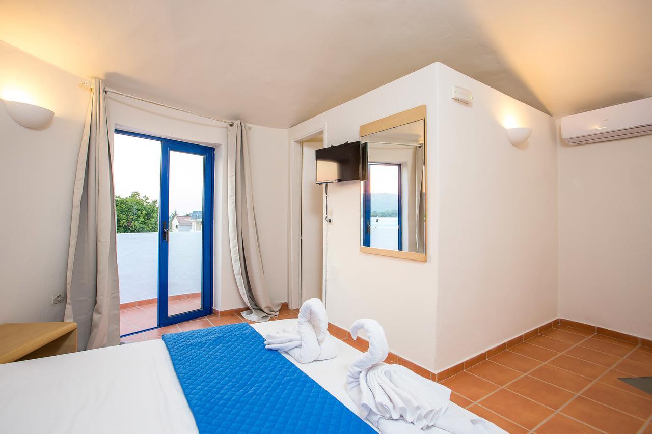 Aparthotel Christina Dream Village 3*